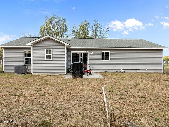 4th image of 329 Steller Road