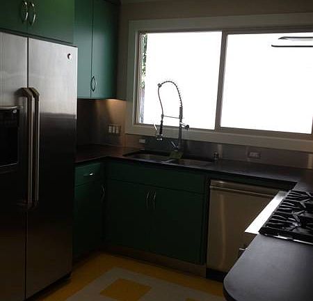 5th image of 184 N Mayfair Ave