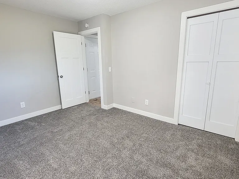 5671 Quincy St #4 — Photo 8