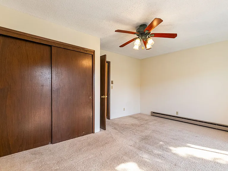 5721 Hendrickson Ave — Photo 12