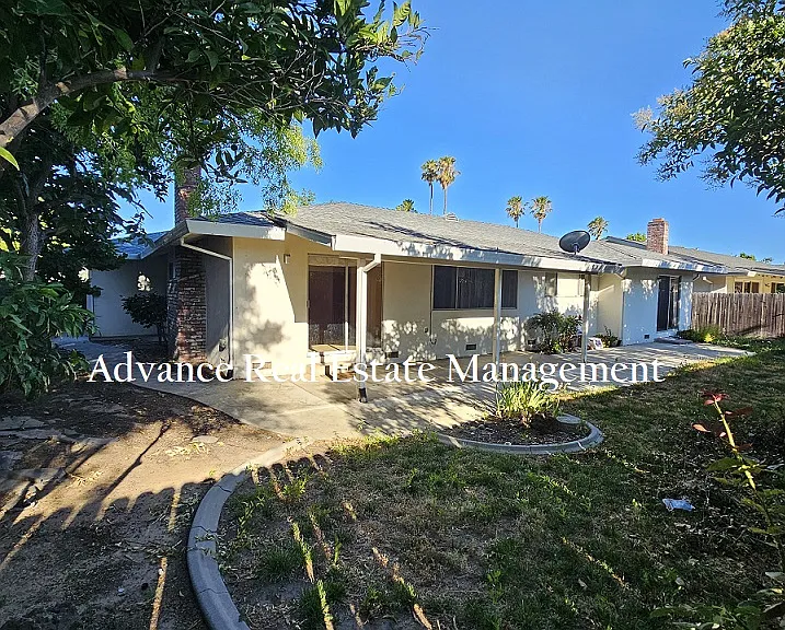 7320 S Land Park Dr — Photo 18