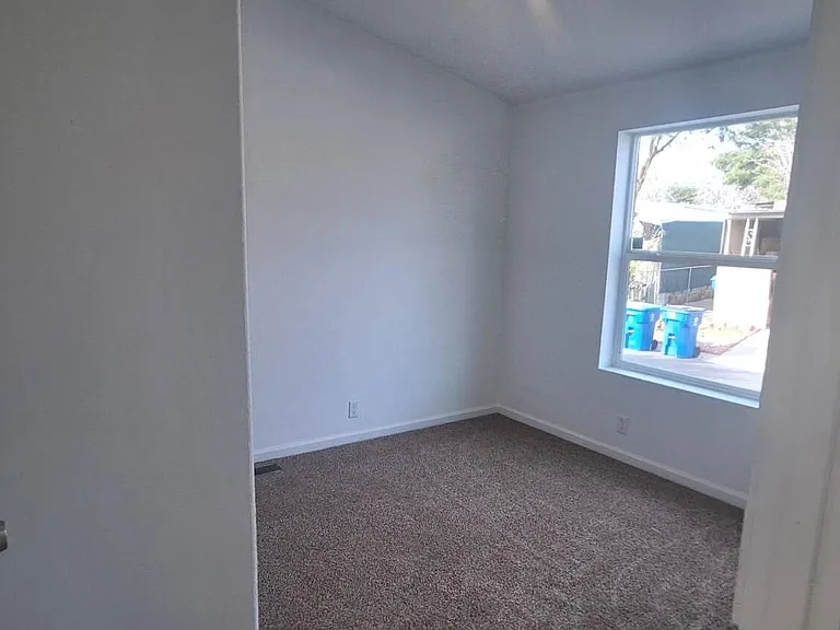 543 N Lamb #55 — Photo 19