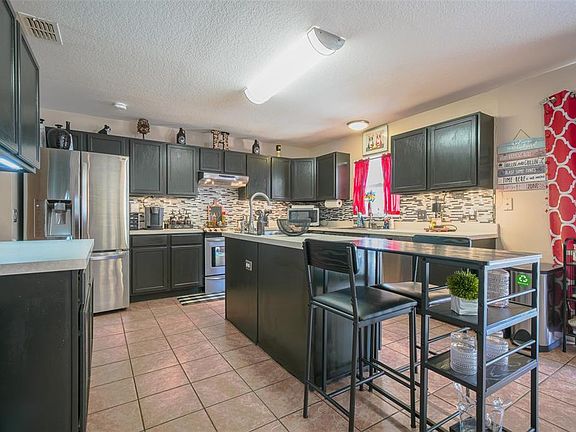 5th image of 613 LOBELIA DRIVE