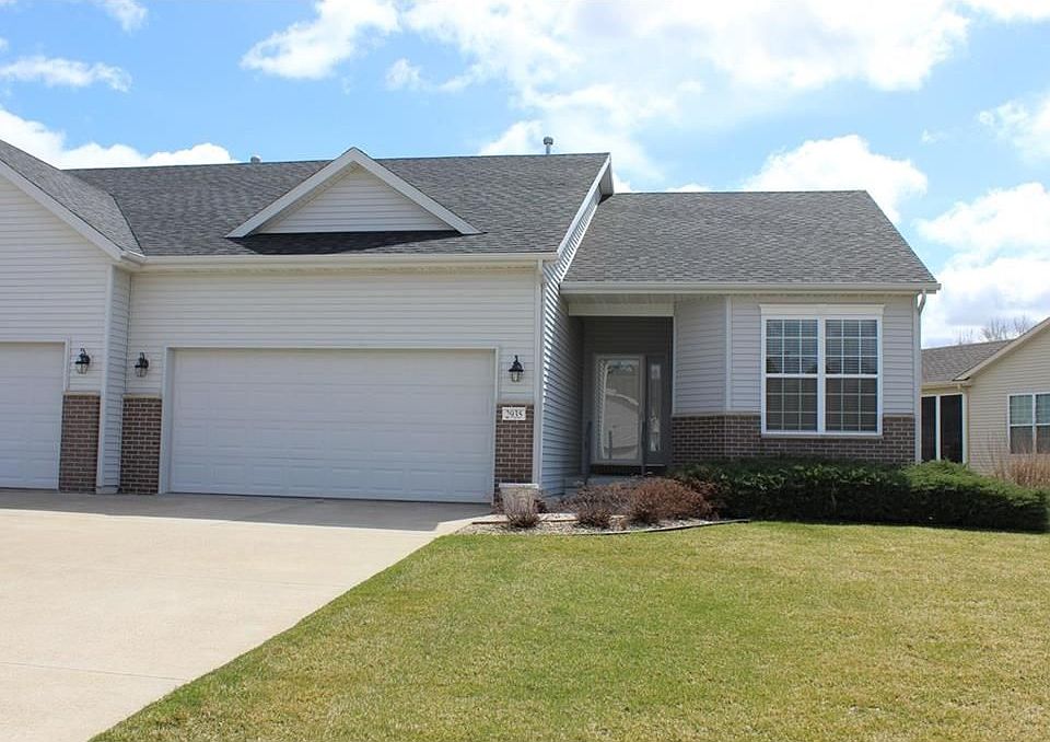 1st image of 2935 Somerbrook Ln