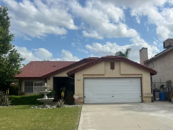 4521 Southern Breeze Dr, Bakersfield, CA 93313