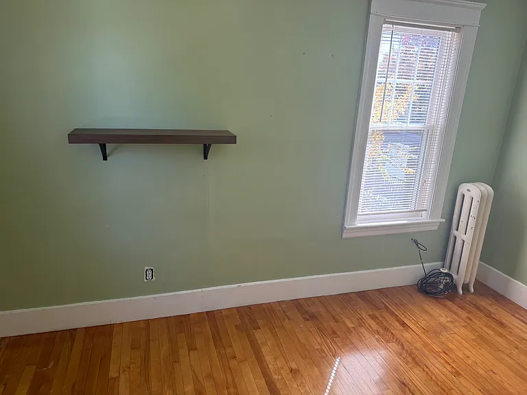 56 Granville Ave — Photo 10