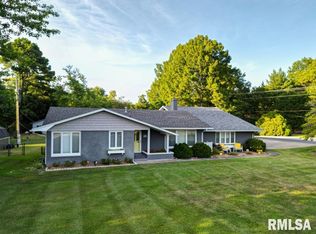 101 Prairie Rd, Carterville, IL 62918