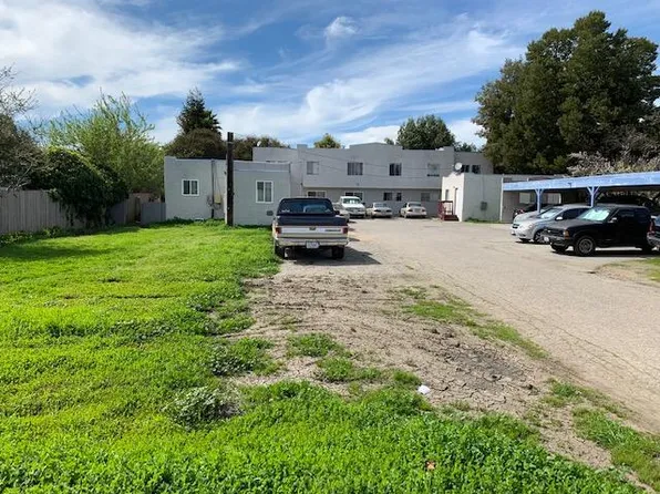 2263 University Ave, East Palo Alto, CA 94303