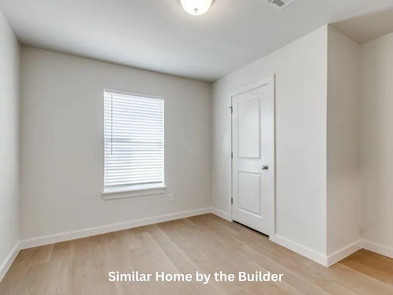 1704 Highland Loop — Photo 16