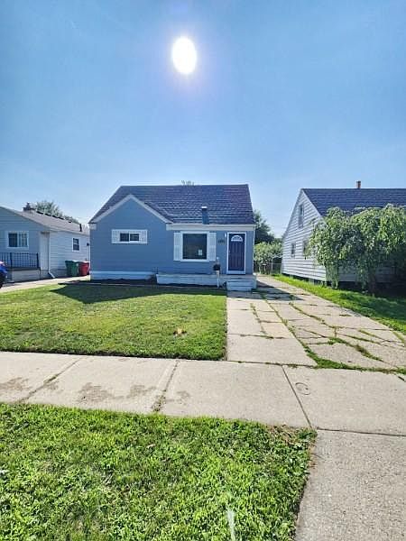 1st image of 24521 Wilmot Ave