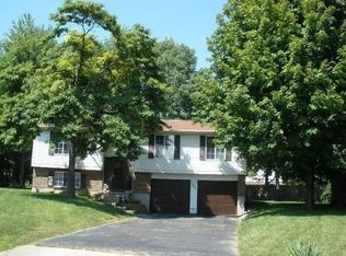 5805 Golden Oak Ct, Dayton, OH 45424