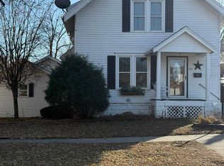 225 E Maple St, Cherokee, IA 51012