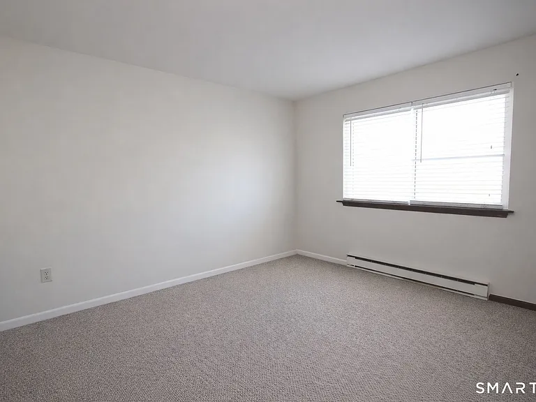 34 James St #A — Photo 12