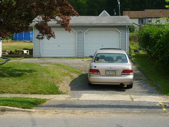 4th image of 2879 Cochran Ave