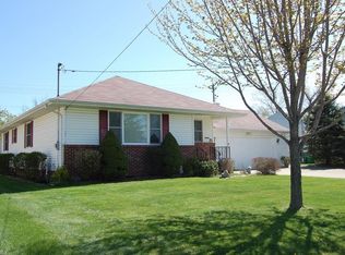 21 Talbot Dr, Bedford, OH 44146