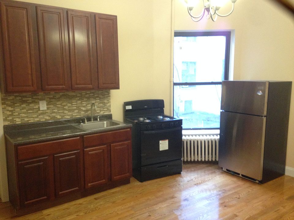 1st image of 2104 Caton Ave APT 1A