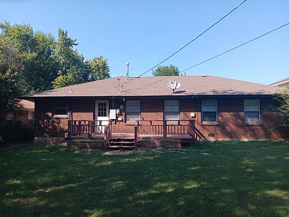 Glenhaven backyard deck.