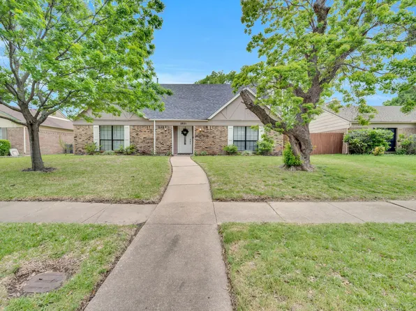 2821 Naples Dr, Garland, TX 75040