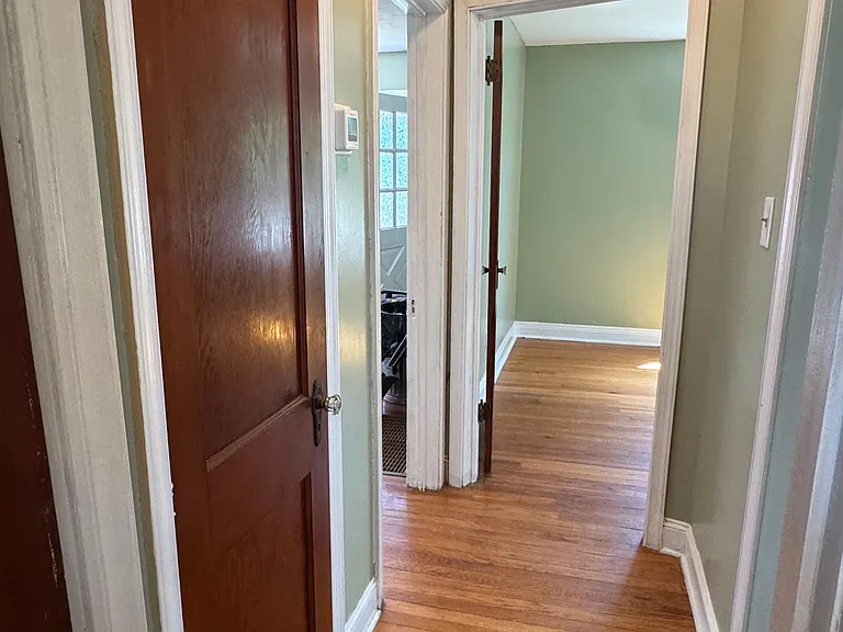 221 Inverness Ave — Photo 9