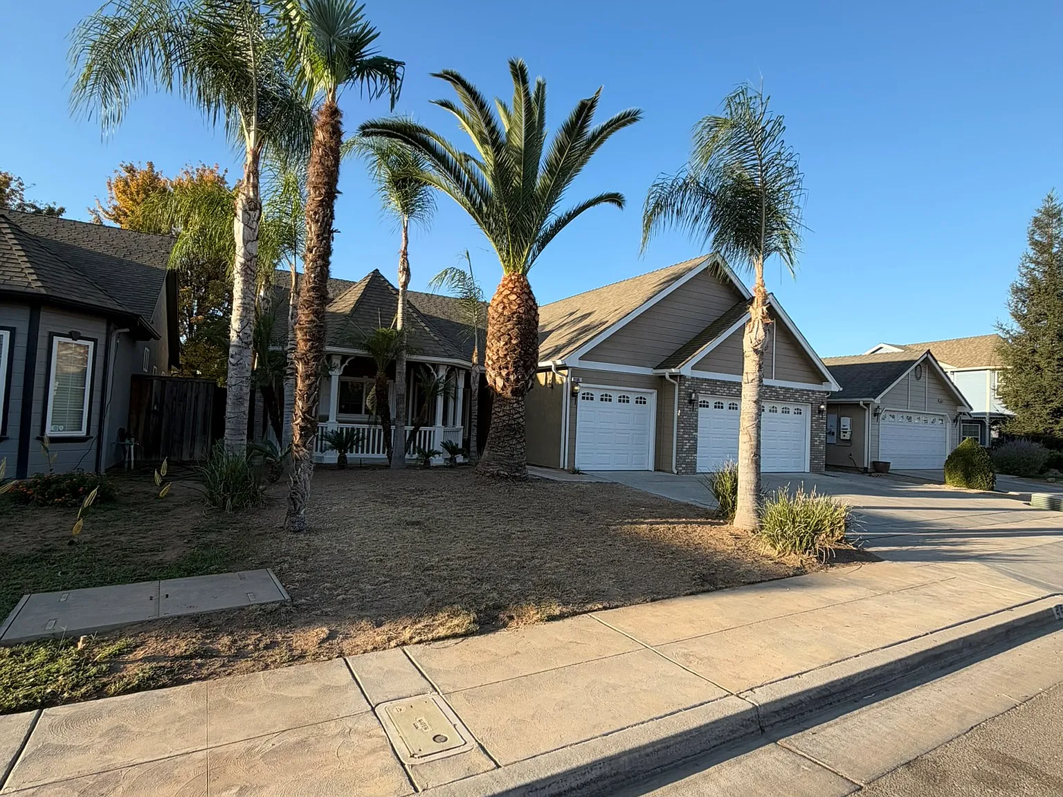 3 bed, 2.5 bath, 1708 sqft, $2,400 — Photo 3