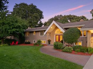 8416 Shadow Creek Dr, Maple Grove, MN 55311