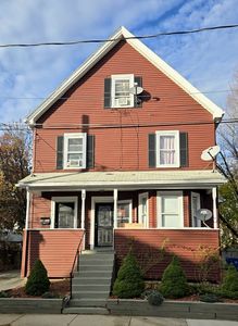 2 Wellington Ave, Waltham, MA, 02451