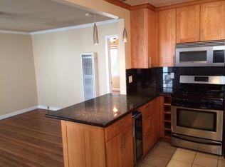 1221 Laguna Ave #A, Burlingame, CA