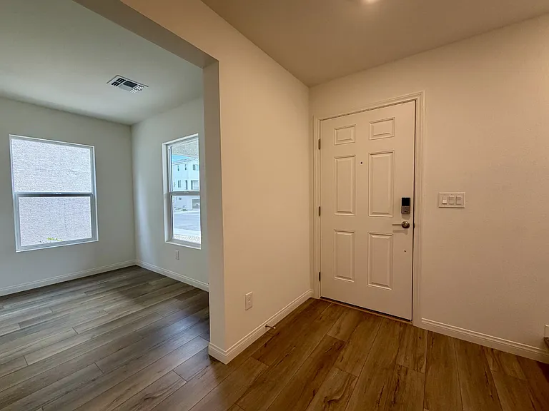 5824 Wisteria Walk St — Photo 6