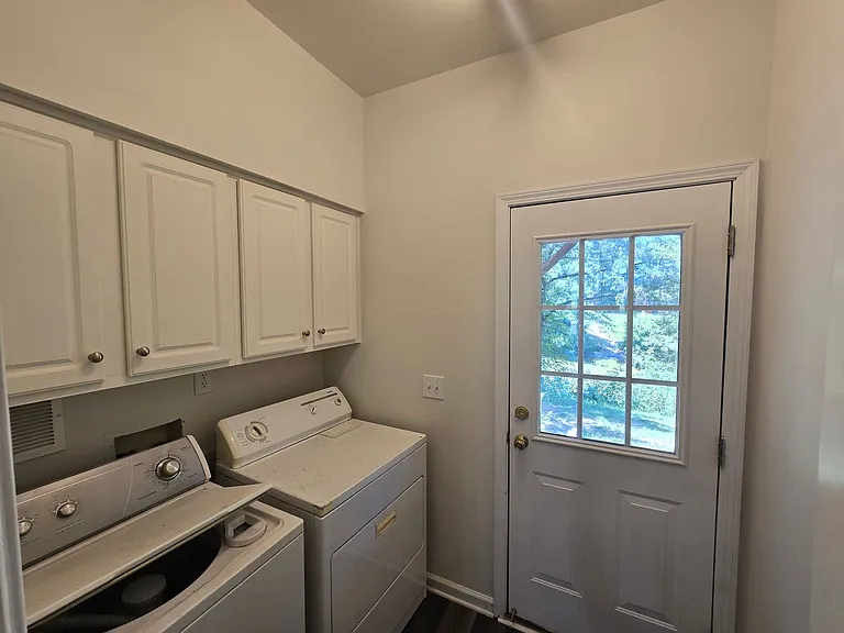 802 Sutter Gate Ln — Photo 6