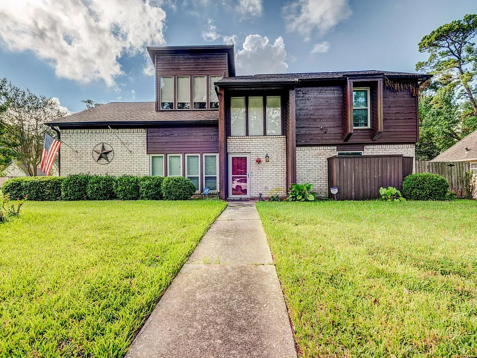 5503 Glenmere Ln