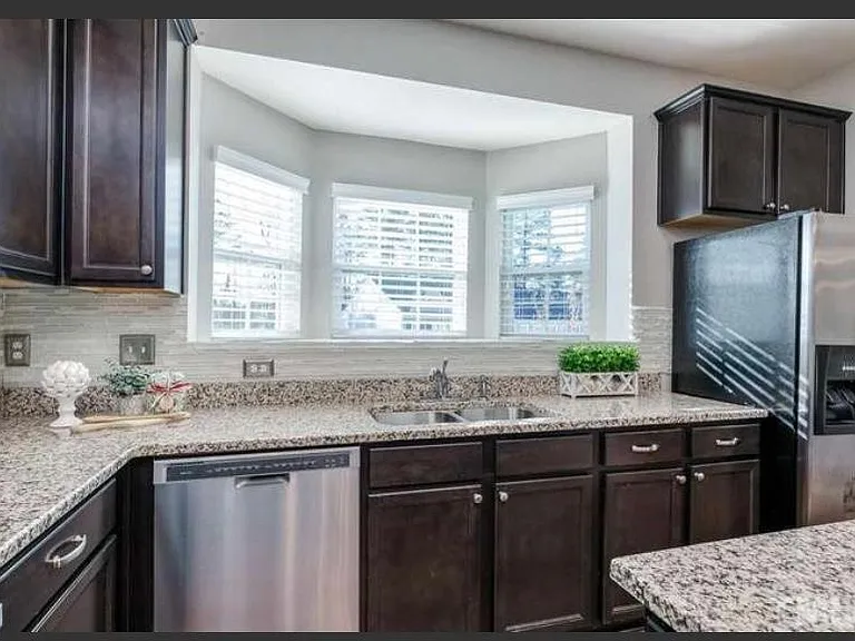 1649 Holly Grove Way — Photo 14