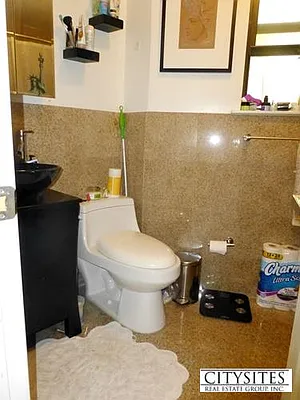 Rented by CitySites Real Estate Group | media 15