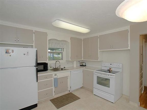 5th image of 6217 W Randolph Dr