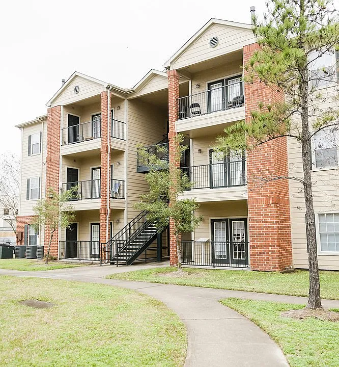 Northland Woods Apartments