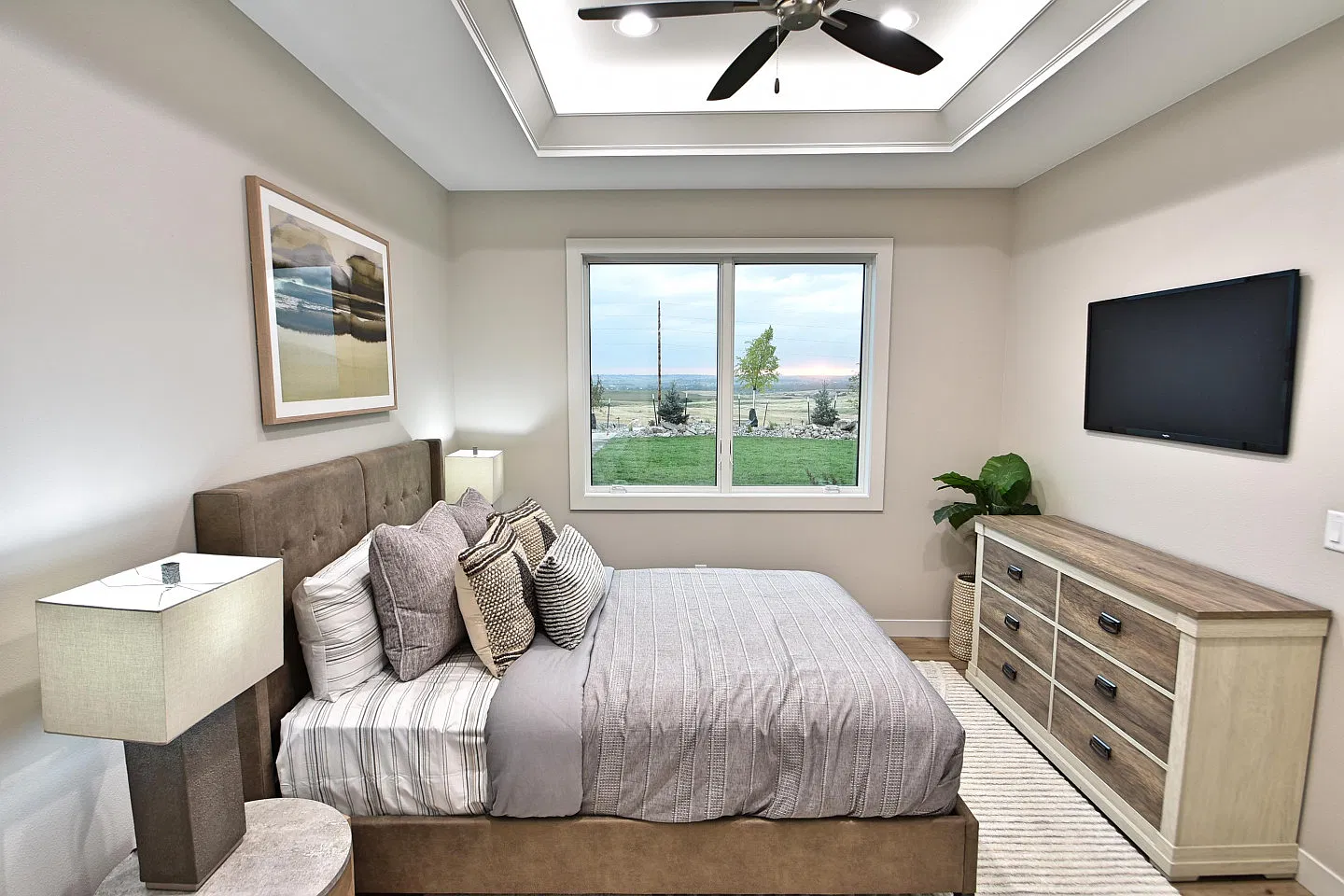 2 bed, 1342 sqft, $2,900 — Photo 4