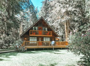 2752 Windshake Ln, Oak Harbor, WA 98277