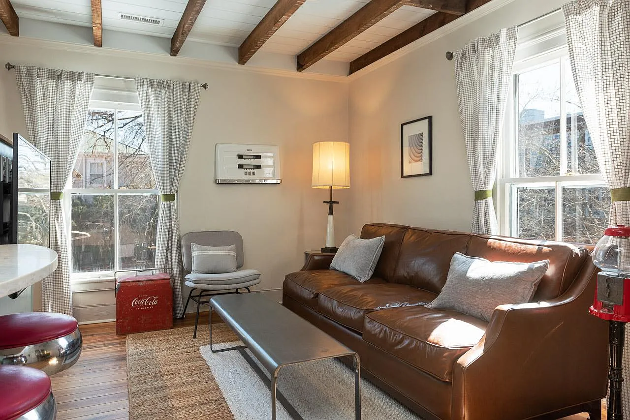 1 bed, $2,450 — Photo 2