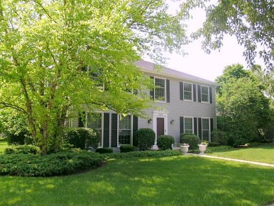 1st image of 565 Fairfax Dr