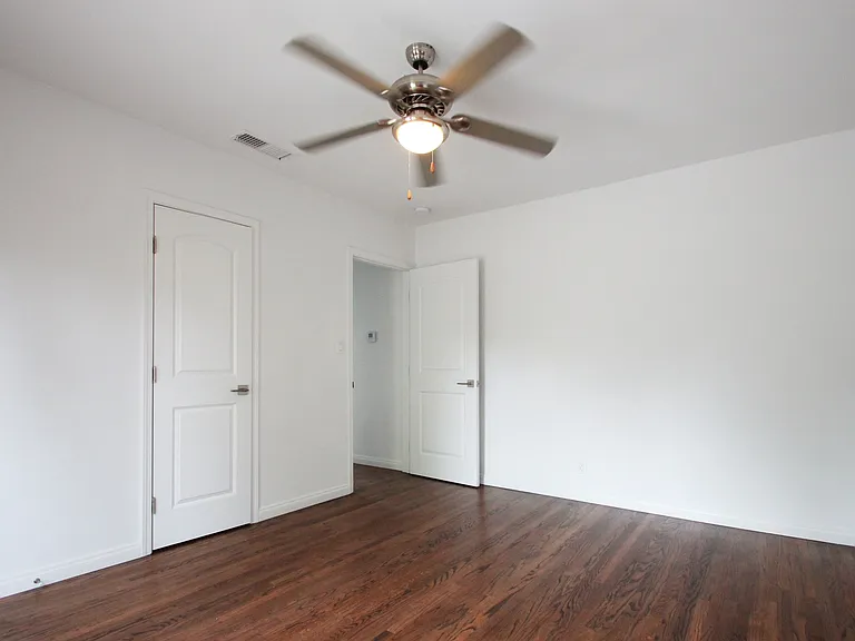 2732 S Westgate Ave — Photo 13