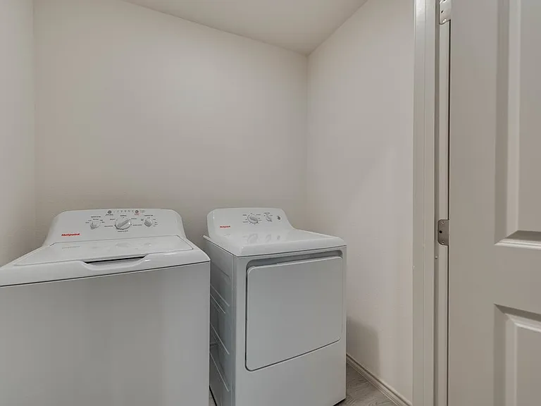8210 E County Road 111 — Photo 11