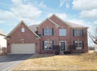 2764 Willow Ridge Dr, Naperville, IL 60564