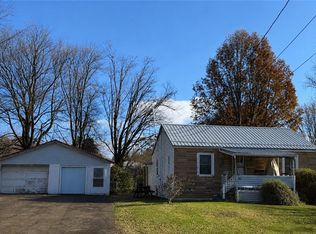 327 Lincoln Ave, Farrell, PA 16121