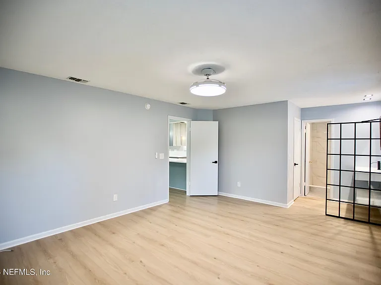 3542 Sheldrake Dr — Photo 12