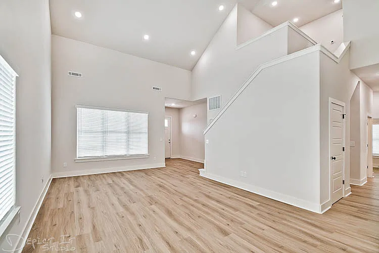 952 Pinnacle St — Photo 4