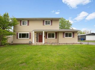 36485 N Traer Ter, Gurnee, IL 60031
