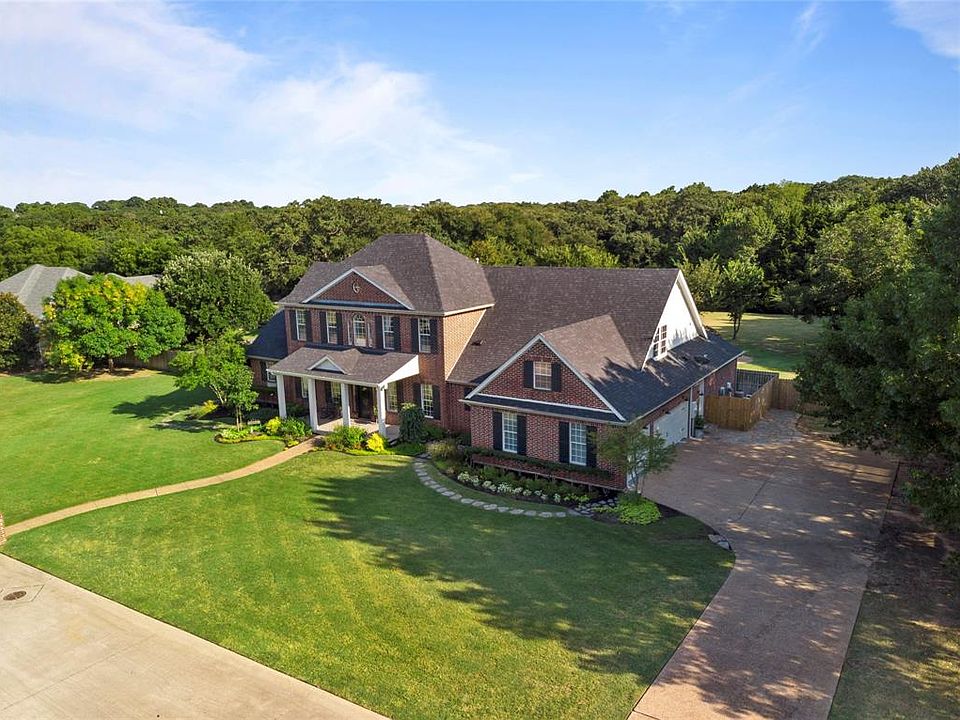 1st image of 1615 Pheasant Ln