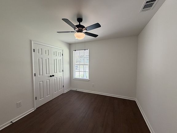 2nd image of 3540 Carney St