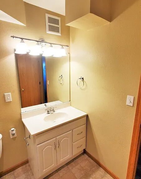 4260 Windemere Way — Photo 37
