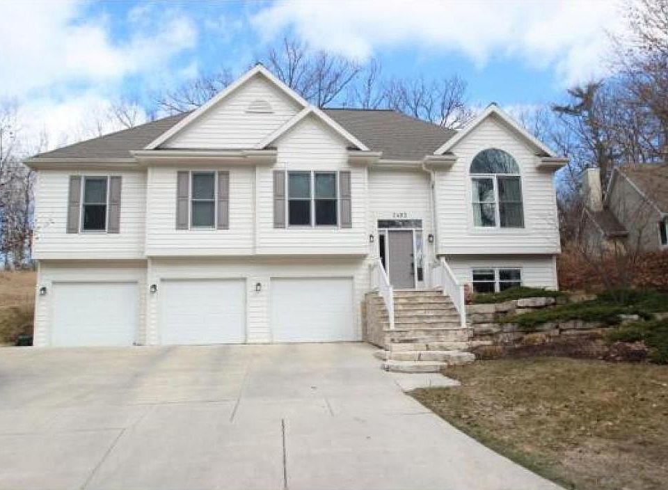 1st image of 2483 Wildwood Dr