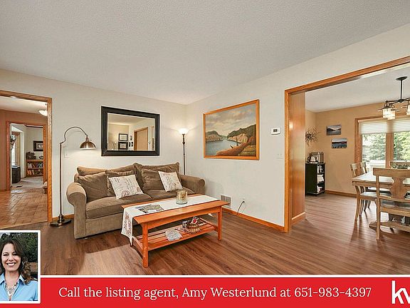 3rd image of 3218 Hamlet Dr